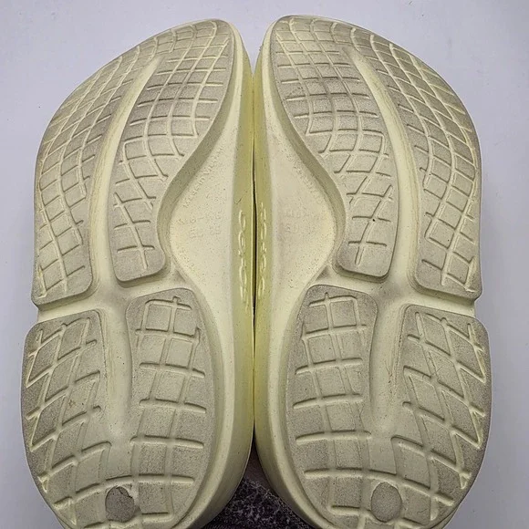 Oofos Ooahh Comfort Slide Womens Size 8- Yellow Recovery Sandals, Mens 6. - Picture 8 of 9